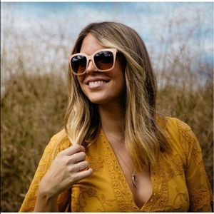 DIFF Rose gold sun glasses